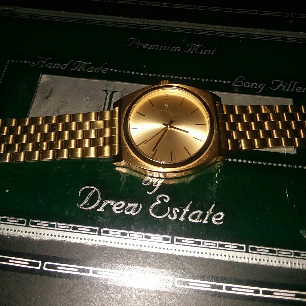 Nixon time teller gold